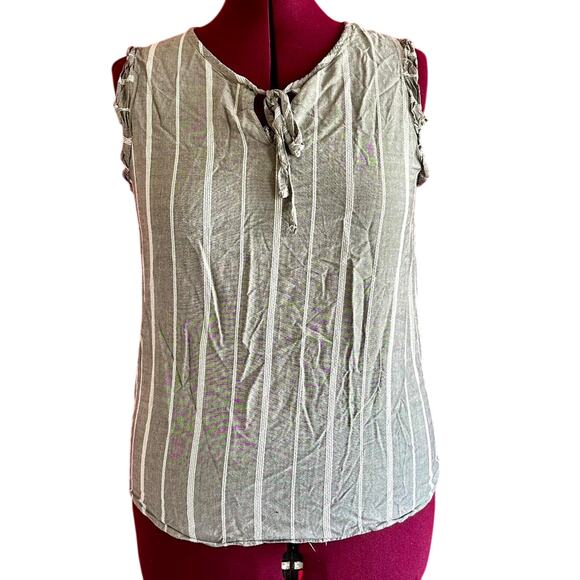 Womens Top Size XL Grey Tank Ruffle Detail Striped Office Siren Business Casual - Picture 1 of 8